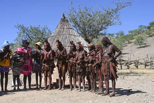 Brandberg, Damare in srečanje z ljudstvom Himba